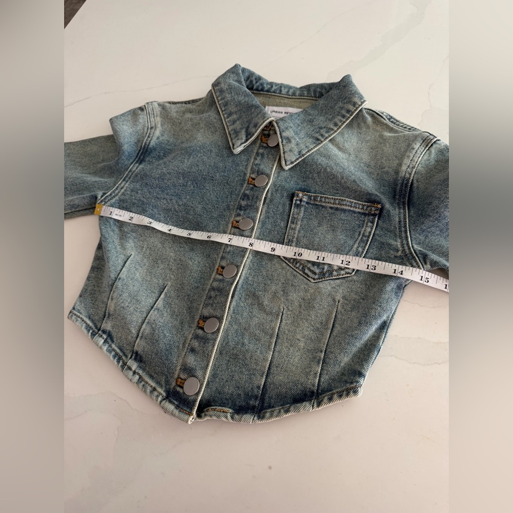 NWT | Urban Revivo | Cropped Denim Jacket | Sz 2 - Picture 6 of 7